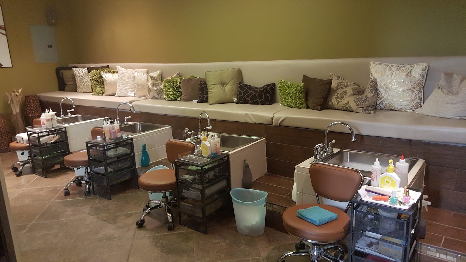 ChoZen Hands Nail and Massage Spa nail photo 4